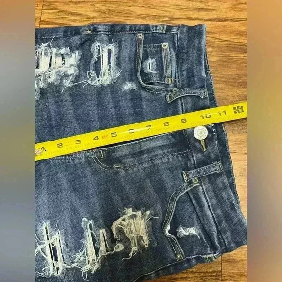 American Eagle Next Level Stretch Curvy Hi-Rise Shortie Size 2 - Picture 8 of 9